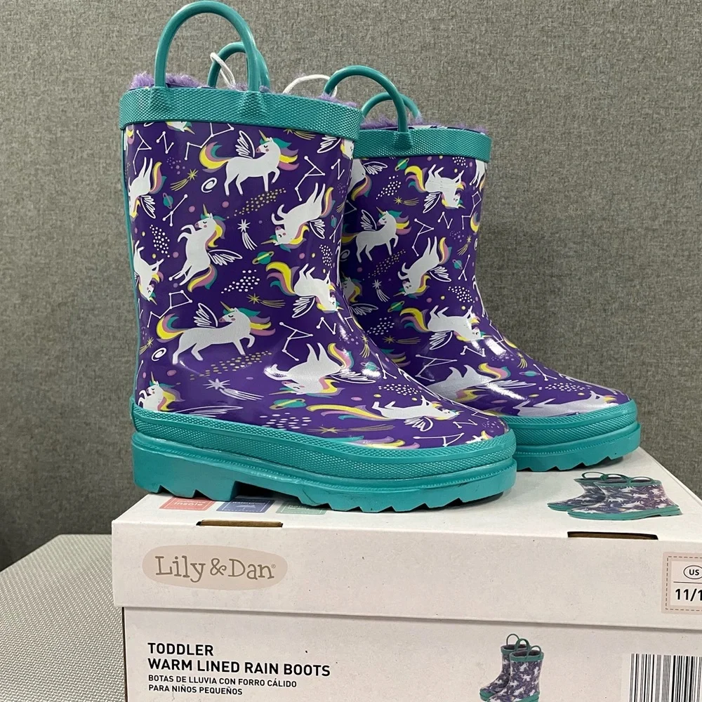 Toddler rain boots w/faux fur lining. Fun unicorn pattern. Size 11-12
